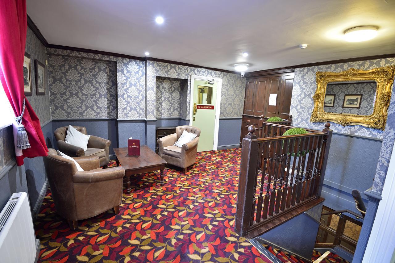 The Royal Victoria And Bull Hotel Dartford Exterior photo